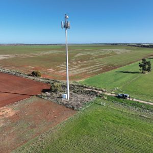Communication_pole_in _field